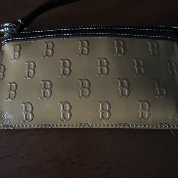 Dooney & Bourke Tan Clutch with Monogram Design - Picture 3 of 7